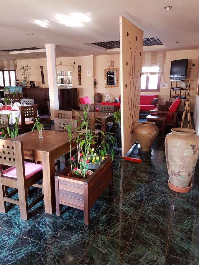 Hotel Ivato , Airport Antananarivo Luaran gambar